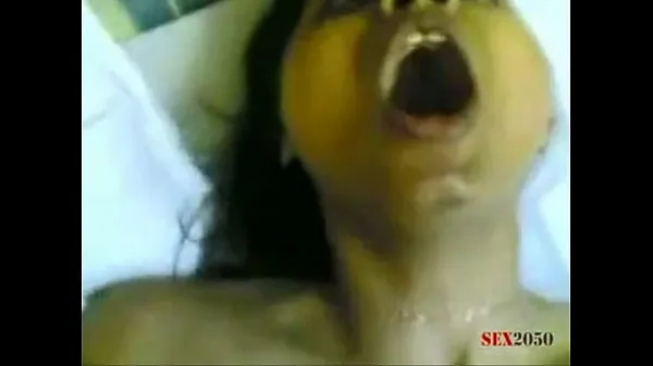 Suuret Curvy busty Bengali MILF takes a load on her face by FILE PREFIX tehoelokuvat