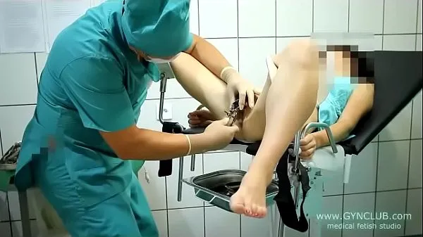 Μεγάλες beautiful girl on a gynecological chair (33-2 ισχυρές ταινίες