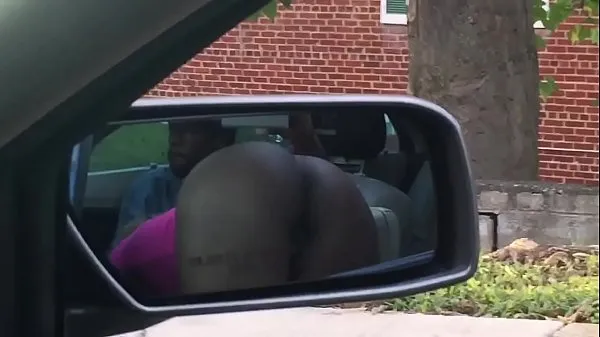 Grandes Garota sexy chupa pau no carro com a bunda pra fora filmes poderosos