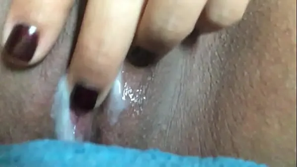 Filmy o dużej Dripping rich milk on my vagina mocy