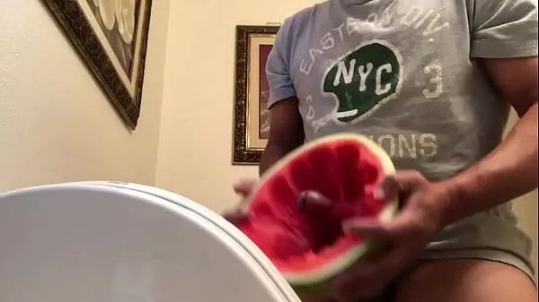 Phim có sức mạnh Fucking a watermelon lớn