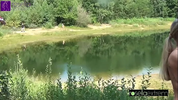 Grandes Escándalo público en un lago para bañarse. Extremadamente bukkake, náuseas y vómitos, garganta profunda, meadas en la boca y boca masiva insermaciones para una chica rubia! Capítulo 3películas poderosas