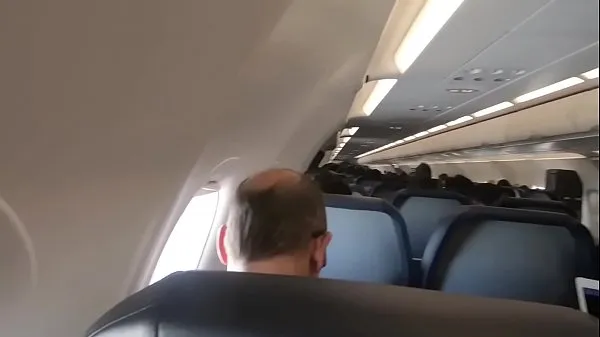 Films sucer le pénis dans l'avion puissants