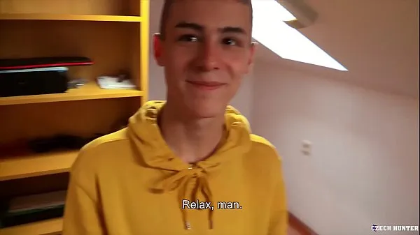 Grandes Um gay excêntrico oferecido a um cara como uma forma de ganhar dinheiro extra - Czech Hunter 538 filmes poderosos