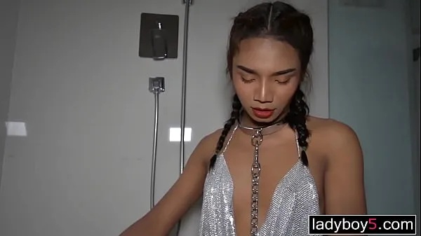 Nagy Young Asian shemale from Thailand begging for piss and cum in the showererős filmek