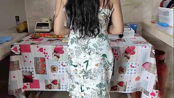 बड़ी My Stepmom Housewife Cooking I Try to Fuck her with my Big Cock - The New Hot Young Wife पावर वाली फिल्में