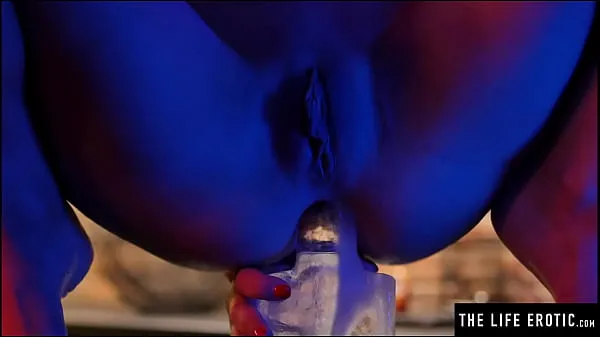 Veliki Watch her fucking her tight asshole with a huge dildo made of ice močni filmi