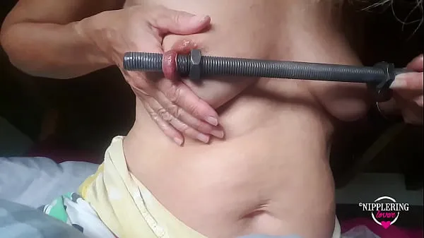 ภาพยนตร์ nippleringlover kinky inserting 16mm rod in extreme stretched nipple piercings part1 ที่ทรงพลัง