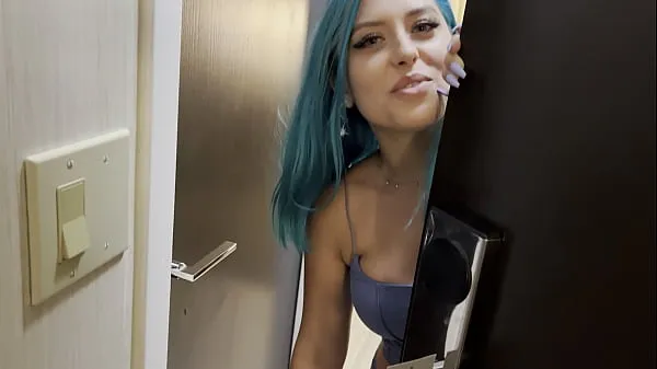 Suuret Casting Curvy: Blue Hair Thick Porn Star BEGS to Fuck Delivery Guy tehoelokuvat
