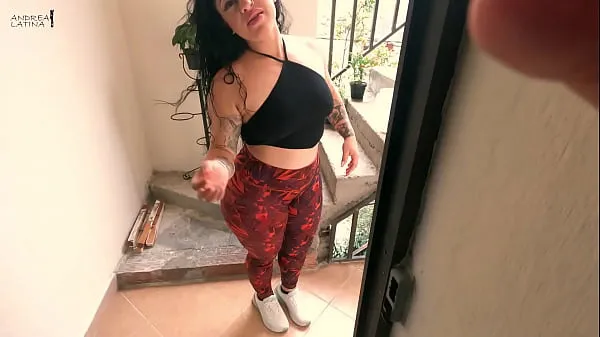 Store I fuck my horny neighbor when she is going to water her plants makt filmer