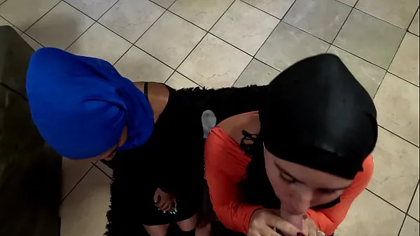 Store Acting like Muslim women, sucking cock with hijabs on our heads, cum facial makt filmer