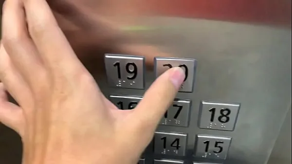 Store Sex in public, in the elevator with a stranger and they catch us makt filmer